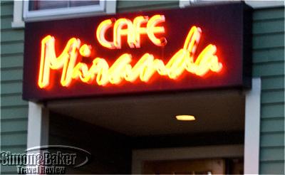 Café Miranda sign